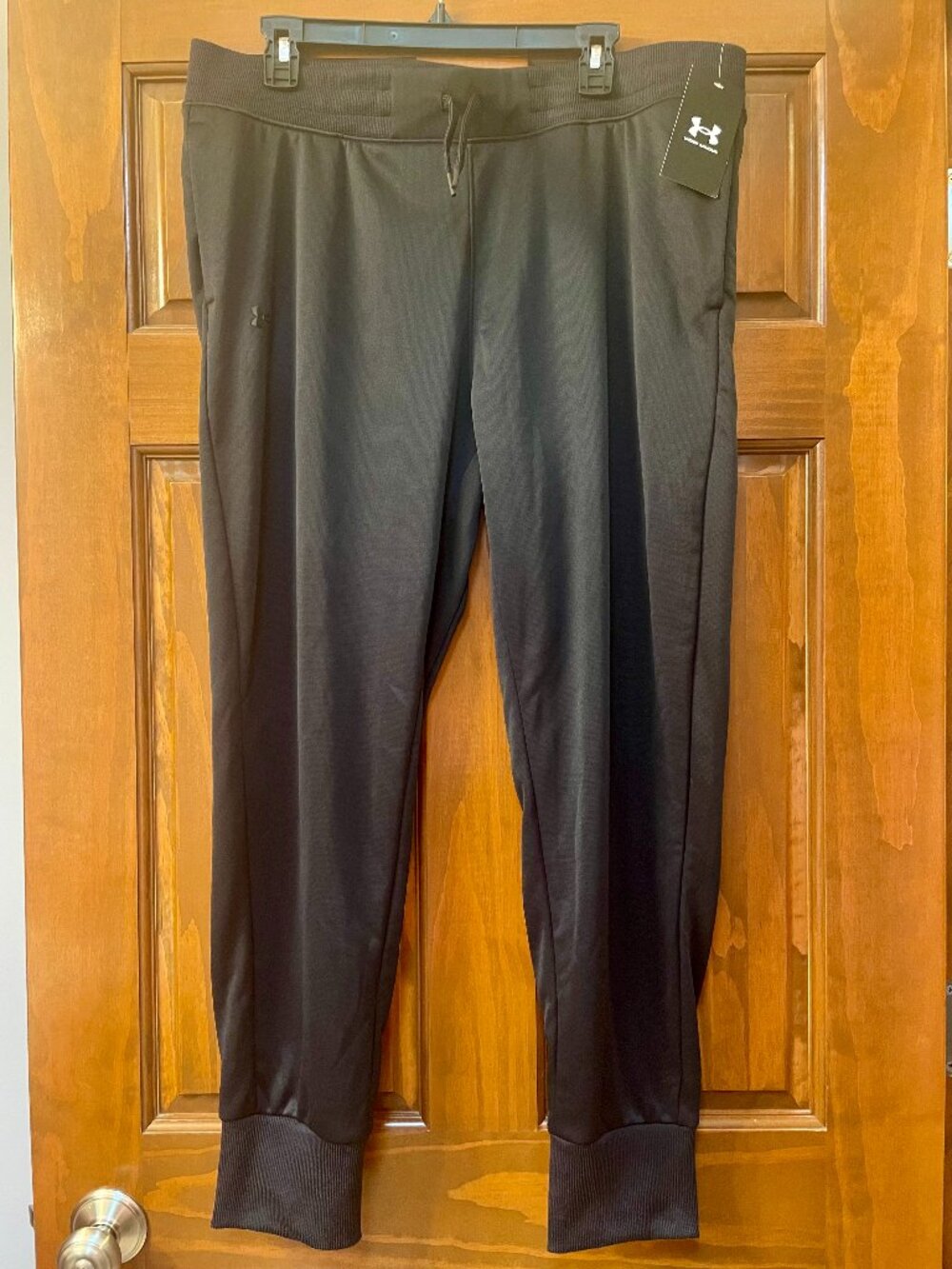 NWT Under Armour Women's Black Shiny Polyester Drawstring Joggers - Size XL